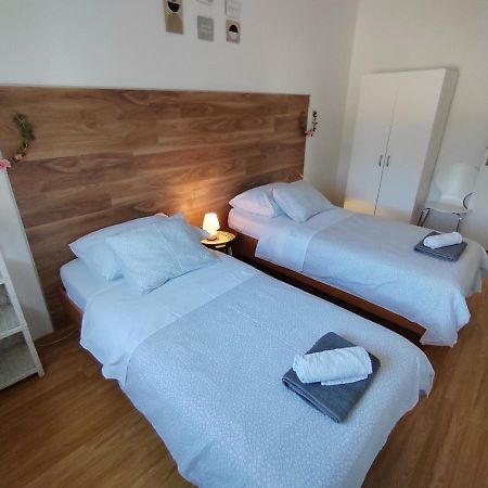 Apartments Karla I Ivano Mandre Ngoại thất bức ảnh