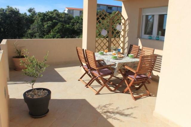 Apartments Karla I Ivano Mandre Ngoại thất bức ảnh